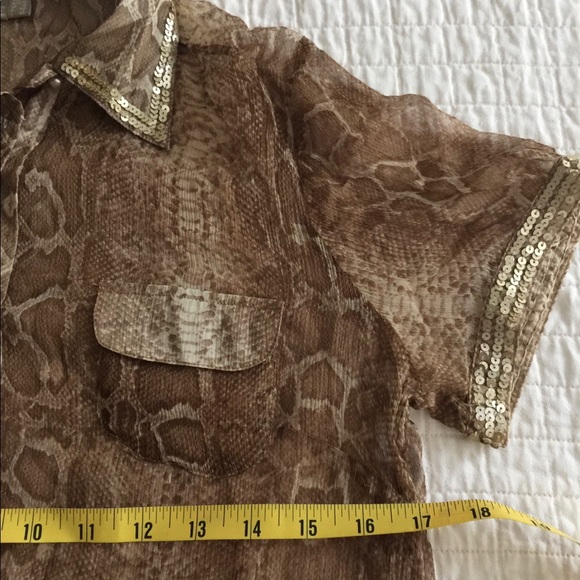 Castro Trend silk animal print short sleeve blouse - Picture 5 of 8